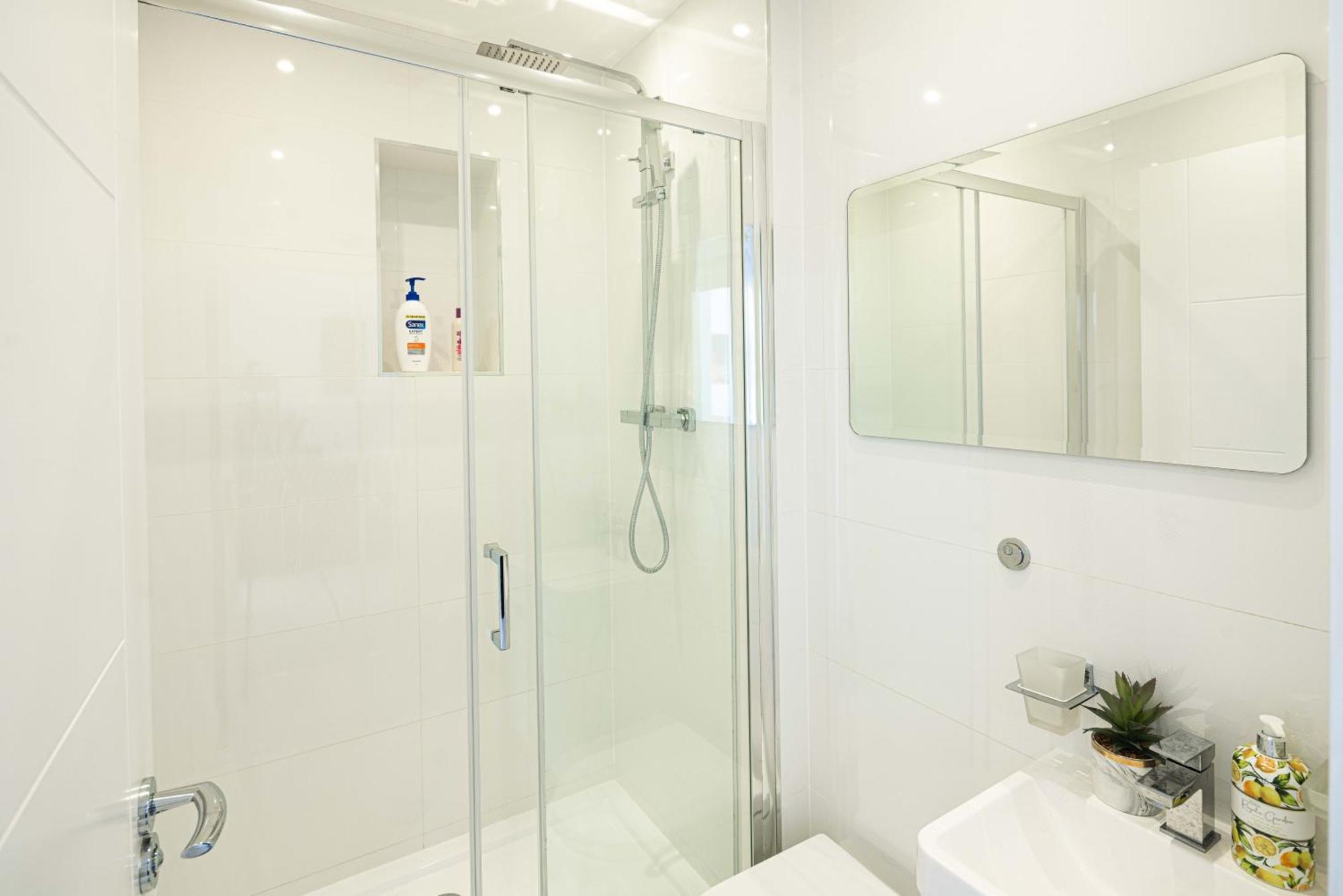 Charming Newly Refurb 2-Bed 2-Bath Whole Apartment Near Hyde Park & Kensington, Prime Paddington Location Zone 1 Londýn Exteriér fotografie